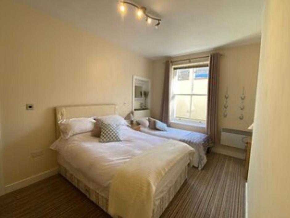 Easby Breakaways - **Modern Apartment 5 Mins From South Bay, Scarborough** ภายนอก รูปภาพ