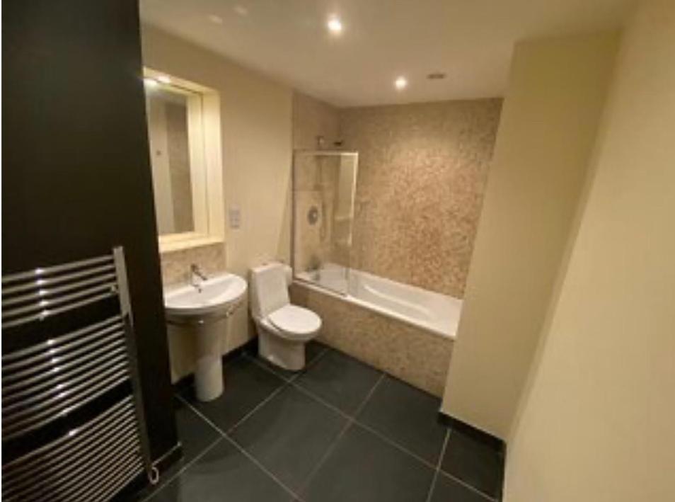 Easby Breakaways - **Modern Apartment 5 Mins From South Bay, Scarborough** ภายนอก รูปภาพ